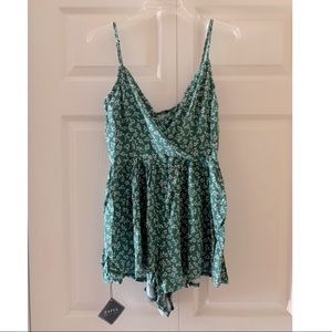 Zaful Women’s Green Daisy Romper